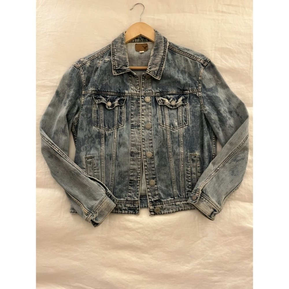AE BOYFRIEND DENIM JACKET